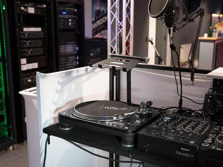 Produktbild Omnitronic SLR-X Laptop-Rack schwarz