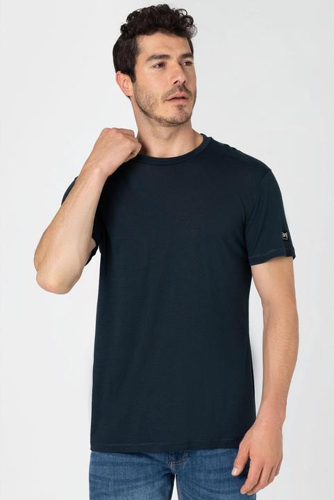 Actual product image Super Natural Essential (XL)