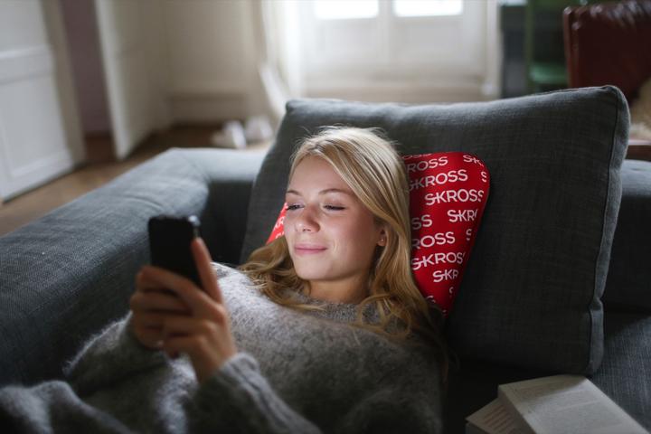 Produktbild Skross Travel Pillow "Red - " (Kopf- & Nackenkissen)