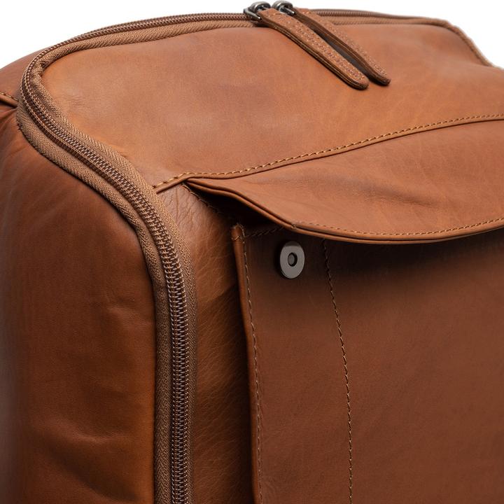 Actual product image Chesterfield Rich Leren Laptop Rugtas - 15.4 inch - Cognac (19 l)