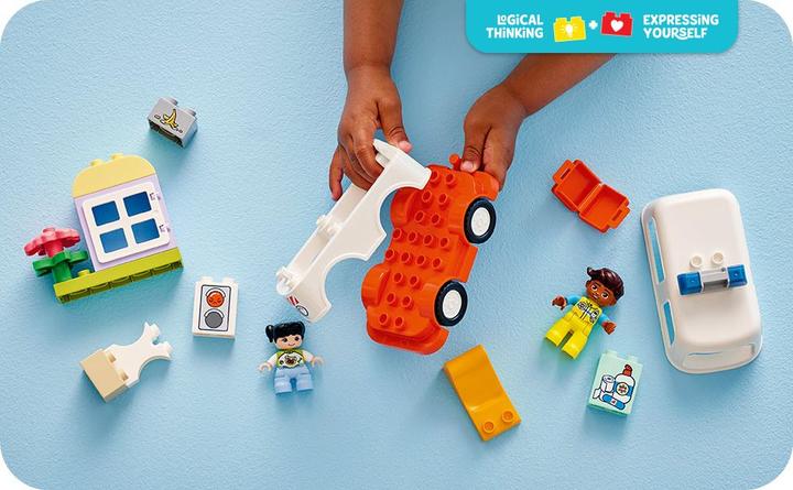 Produktbild LEGO Rettungswagen mit Fahrer (10447)