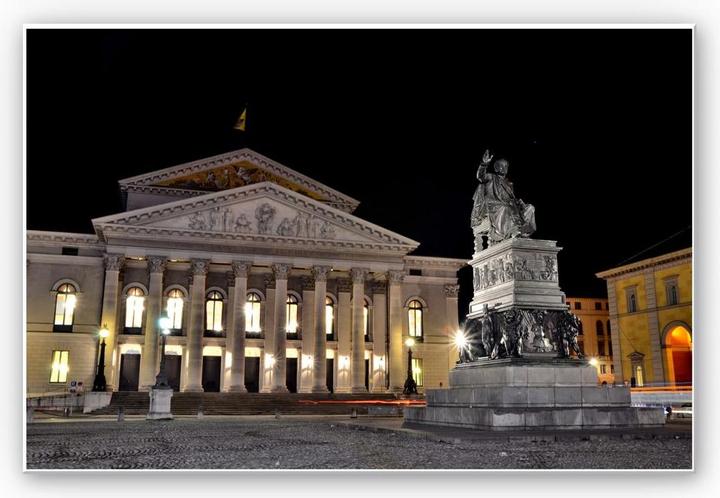 Actual product image Trenddeko Bavarian State Opera Munich (100 x 70 cm)