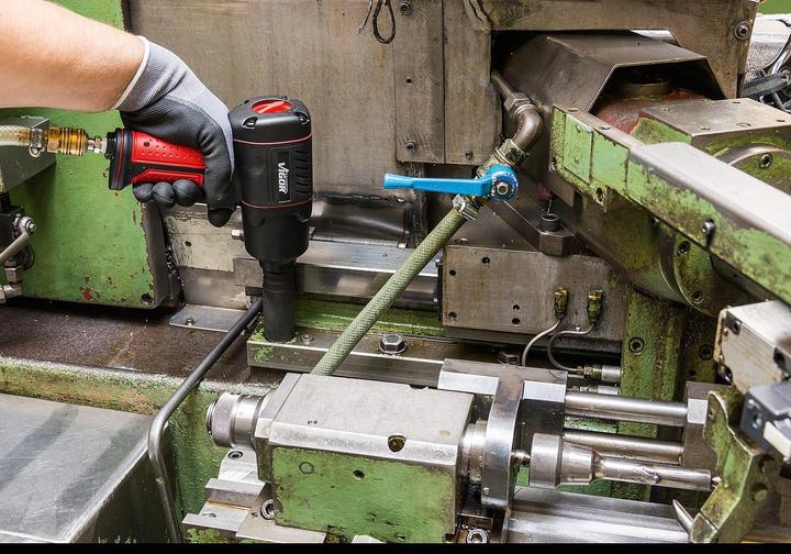 Actual product image Vigor Impact wrench ∙ V4800 ∙ Maximum loosening torque: 1200 Nm ∙ Square 12.5 mm (1/2 inch) ∙ 186.8 m... (Electrical connection)