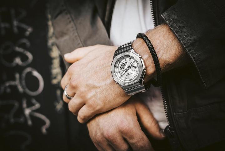 Produktbild G-Shock GM-2110D-7A (Chronograph, 44 mm)