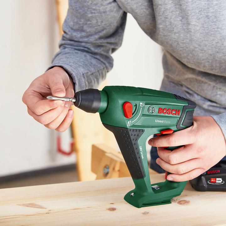 Actual product image Bosch Home & Garden Uneo Maxx (Rechargeable battery operated)
