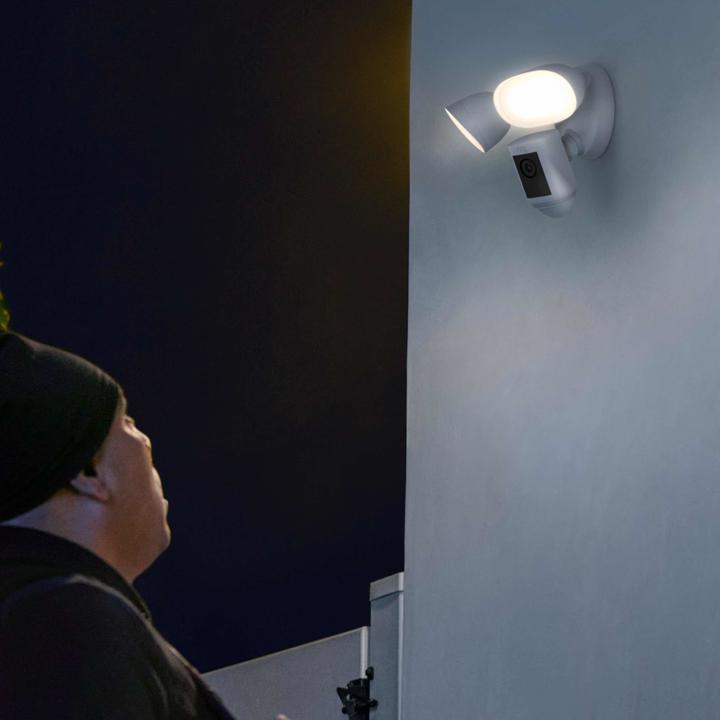 Produktbild Ring Floodlight Cam Wired Pro (1920 x 1080 Pixels)