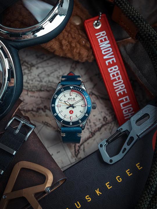 Actual product image AVI-8 AV-4103-03 Tuskegee Airmen Limited Edition Men's Watch 40mm 5ATM (Pilot watch, 40 mm)