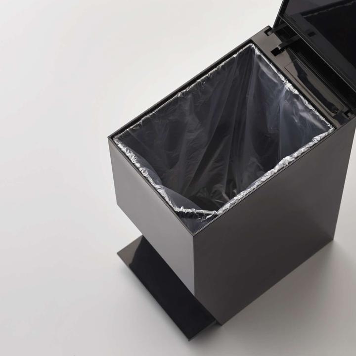 Produktbild Yamazaki Mülleimer mit Tretfunktion TOWER (4 l)