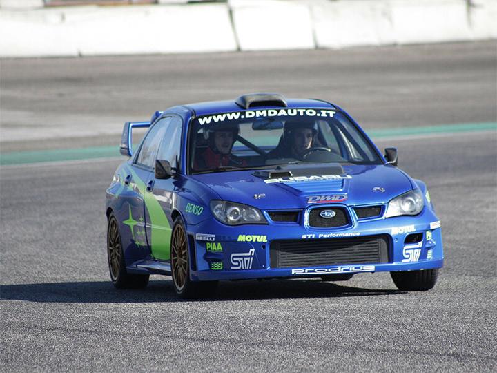 Image du produit Smartbox 2 tours au volant d’une Subaru Rallye sur le circuit d’Ottobiano en Lombardie (1 pers.)