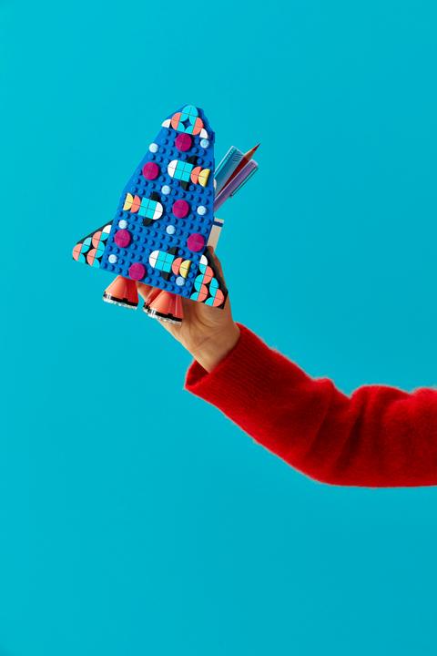 Image du produit LEGO Porte-stylo fusée (41936, LEGO Dots)