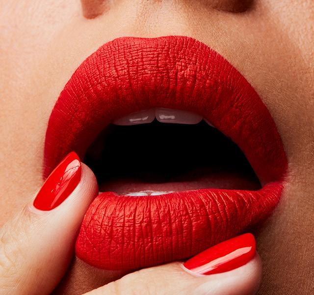 Produktbild MAC Cosmetics Retro Matte Liquid Lipcolour (111 Quite The Standout)