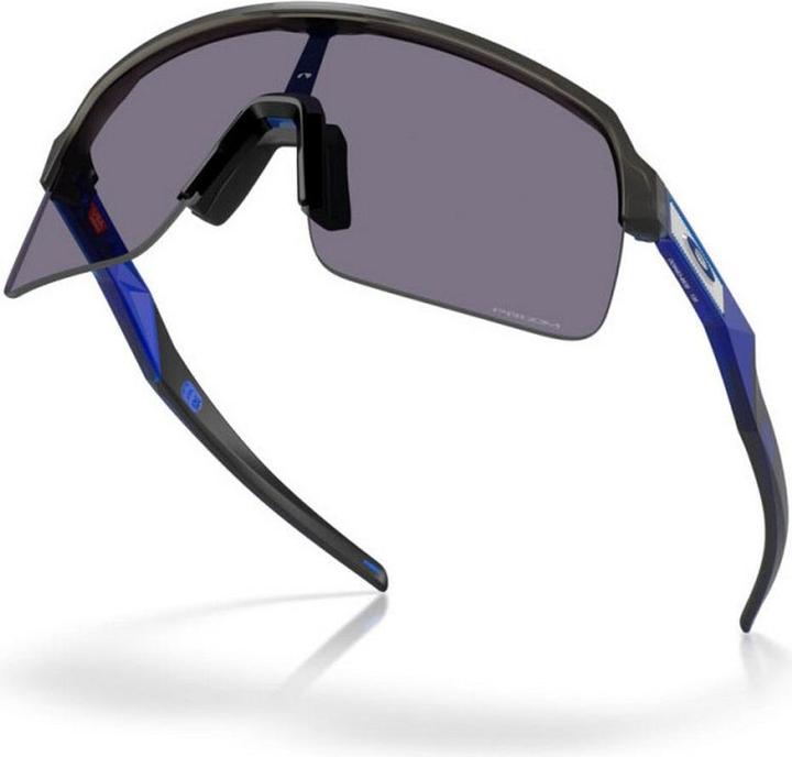 Image du produit Oakley Sutro Lite (matte grey smoke, Gris Prizm)