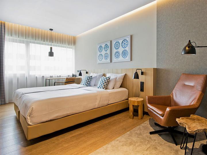 Actual product image Smartbox City trip to Amsterdam with 1 overnight stay including breakfast (2 pers.)