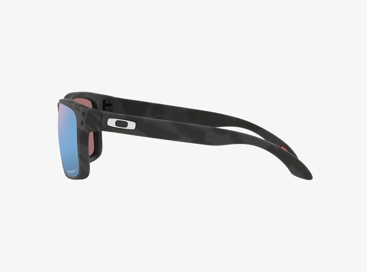 Actual product image Oakley Holbrook Prizm Sports Glasses