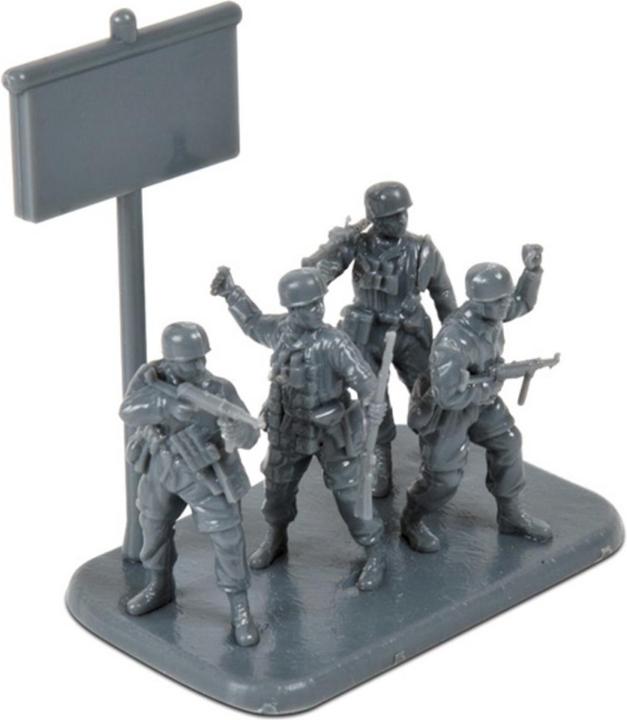 Actual product image Tamiya 1:72 WWII German paratroopers