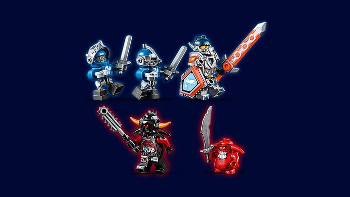 Actual product image LEGO Nexo Knights Clay’s Rumble Blade (70315, LEGO Nexo Knights)