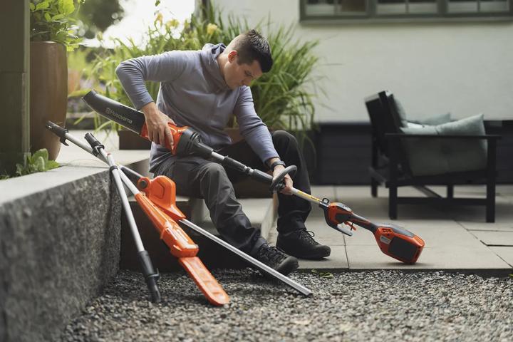 Produktbild Husqvarna DE110 FLXi (Rasentrimmer, Gartenmaschinen Aufsatz)