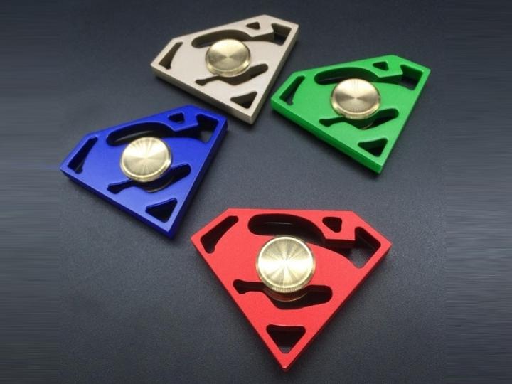 Produktbild FidgetSpinner Aluminium Superman Spinner