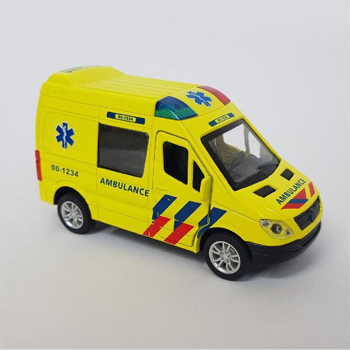 Actual product image Van der Meulen 112 Ambulance Bus 1:34 With Light+Sound