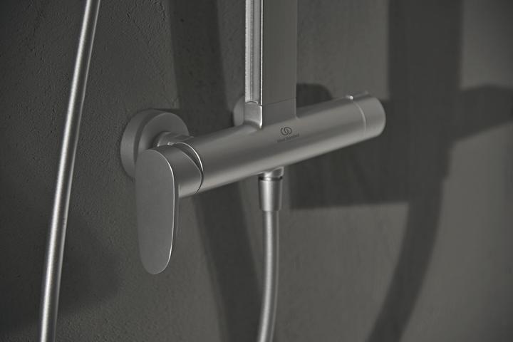 Immagine prodotto Ideal Standard Sistema doccia Alu+: miscelatore doccia Ceraflow a 2 ripiani, doccetta 2F, soffione 2F