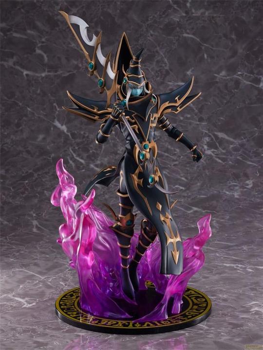 Actual product image Furyu Yu-Gi-Oh! statuette PVC 1/7 Duel Monsters Dark Paladin 35 cm
