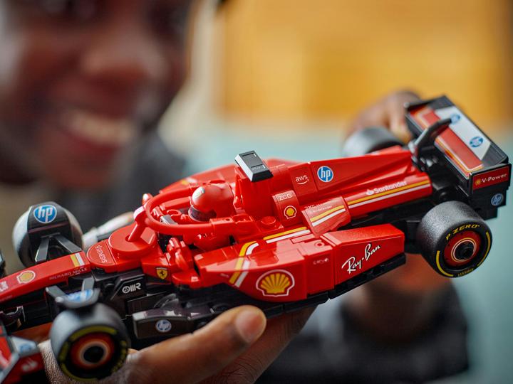 Produktbild LEGO Ferrari SF-24 F1 Rennauto (77242, LEGO Speed Champions)