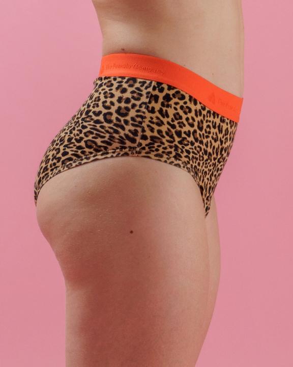 Produktbild The Female Company Higwaist Cotton Leo Ultra Strong (40)