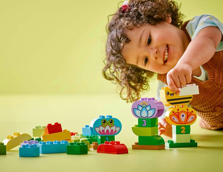 Actual product image LEGO Kreativer Blumengarten (10444)