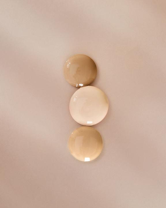Produktbild NIVEA Hyaluron Cellular Filler 3in1 Serum Foundation mittel (30ml) (02)