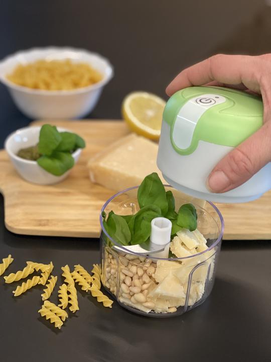 Actual product image Livington 3 Seconds Chopper (250 ml, 37 W)