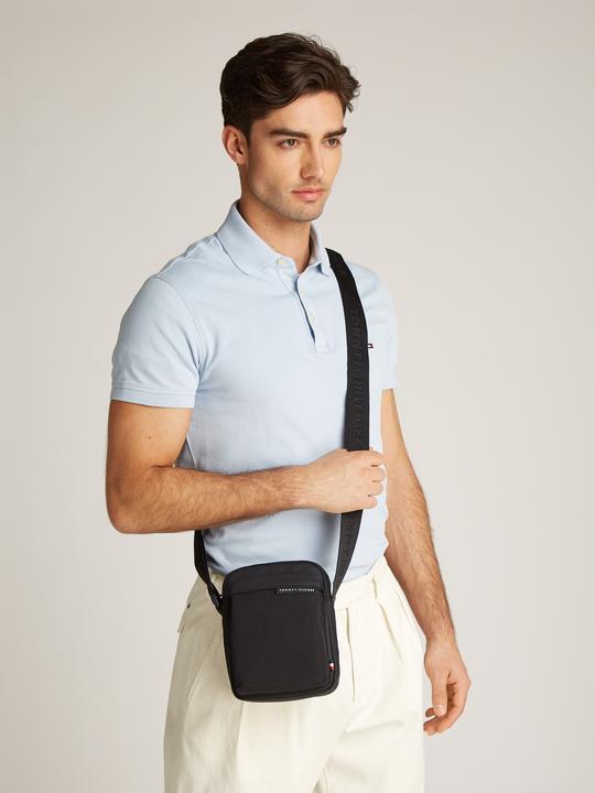 Produktbild Tommy Hilfiger Th Element Repreve Mini Reporter (33% POLYESTER PES, 67% RECYCLED POLYESTER)