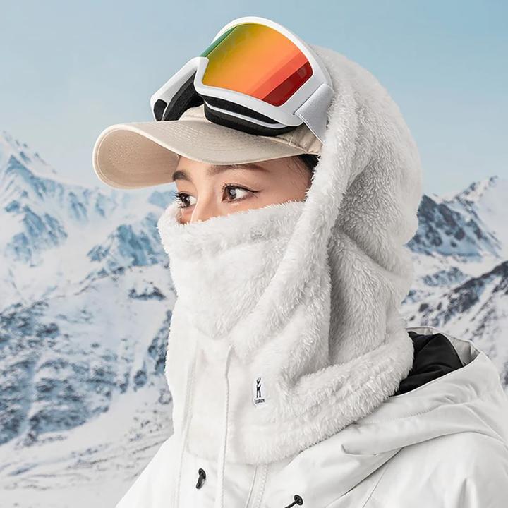 Actual product image Qunature Arctic Velvet Ski Balaclava Size M - White