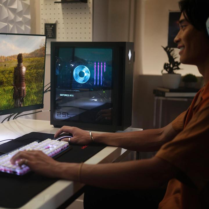 Actual product image HP Omen 25L - GT15-2100ng (Intel Core i7-14700F, 32 GB, 1000 GB, GeForce RTX 4070)
