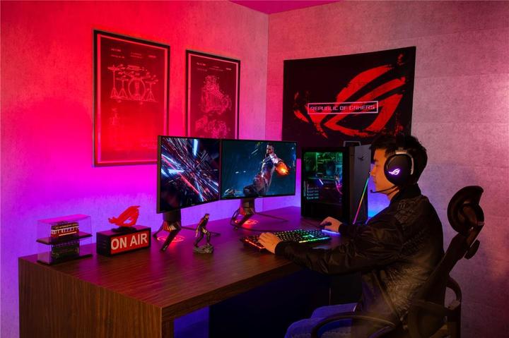 Actual product image ASUS ROG Strix GA15 (AMD Ryzen 7 3700X, 16 GB, 512 GB, GeForce RTX 2060 Super)