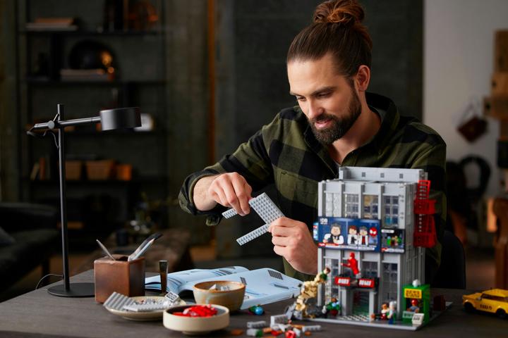 Immagine prodotto LEGO Daily Bugle (76178, LEGO Marvel, Set LEGO rari)