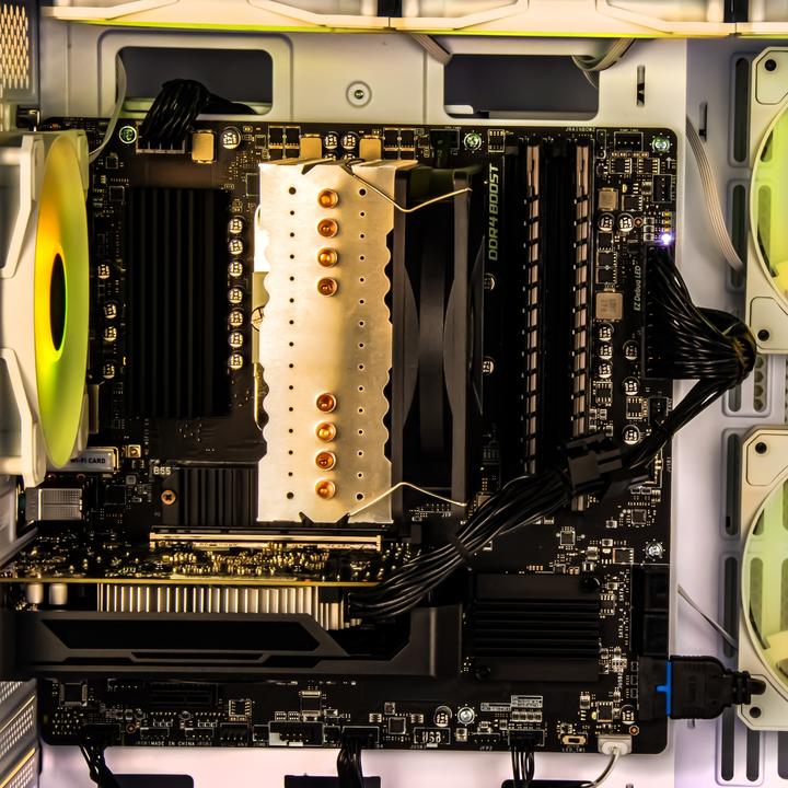 Produktbild Captiva Advanced Gaming R88-503 Ryzen 7 RTX 4060 (AMD Ryzen 7 5700X, 32 GB, 1000 GB, GeForce RTX 4060)