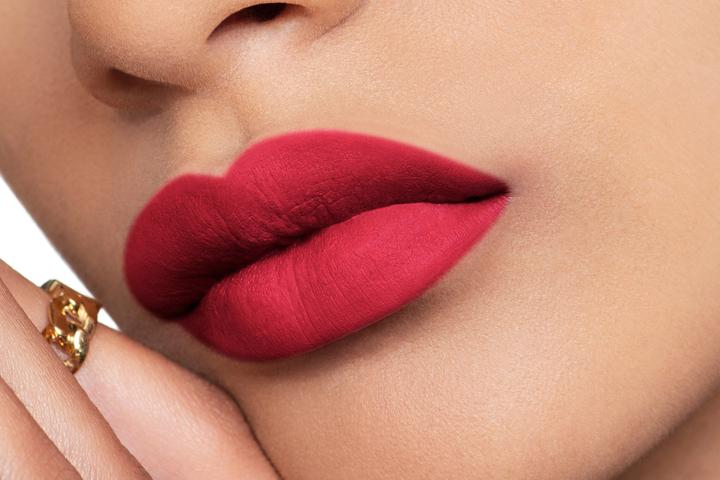 Actual product image Dior New Velvet (764 Rouge Gipsy)
