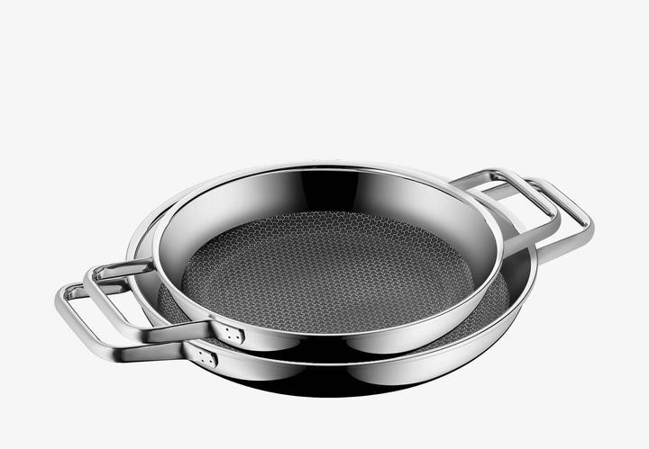 Actual product image WMF ServierProfi Resist (24 cm, Frying pan, Stainless steel)