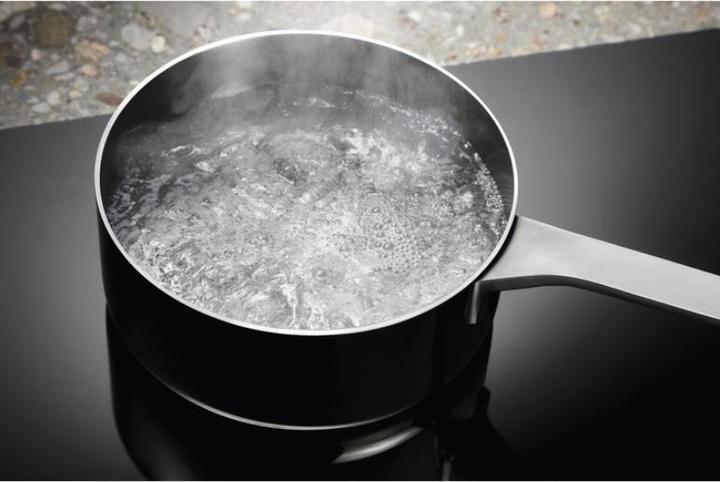 Actual product image Electrolux 300 Series EIB60424CK Black Built-in 60 cm Induction hob 4 Cooker(s)