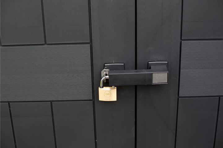 Actual product image Keter Oakland 1175