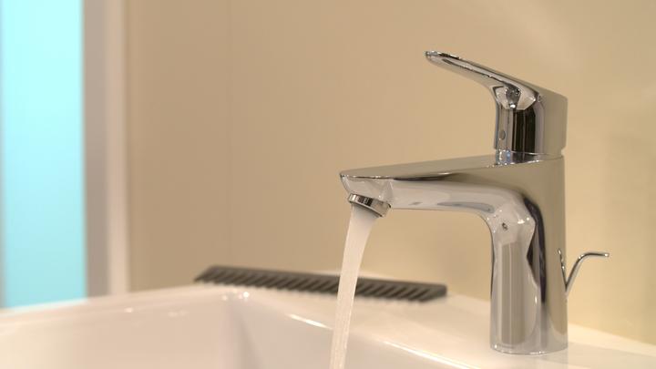 Produktbild hansgrohe Focus Einhebel-Waschtischarmatur 100 mit Zugstangen-Ablaufgarnitur