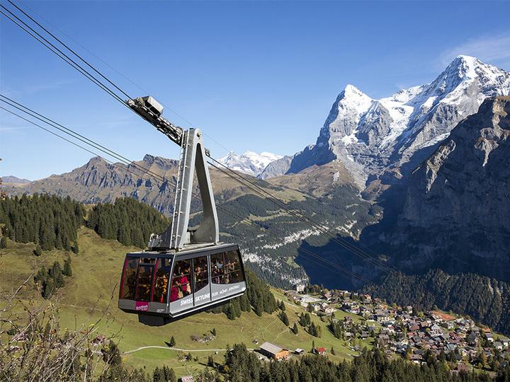 Actual product image Smartbox Brunch for 2 James Bond fans in the panorama restaurant Piz Gloria (2 pers.)