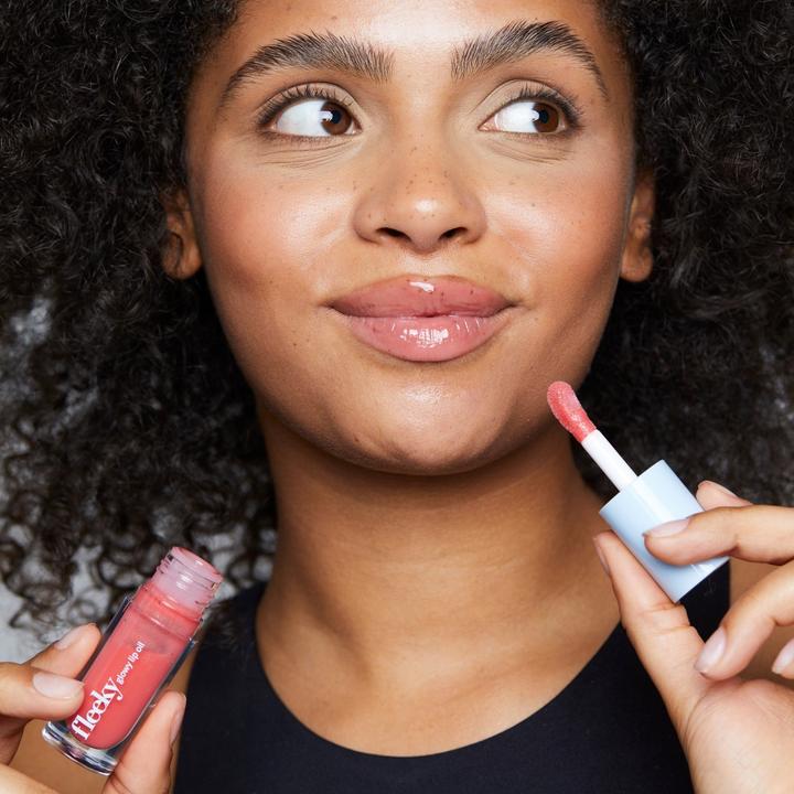 Produktbild Fleeky Glowy Lip Oil - Intensive Pflege mit verführerischem Glanz (5 ml)