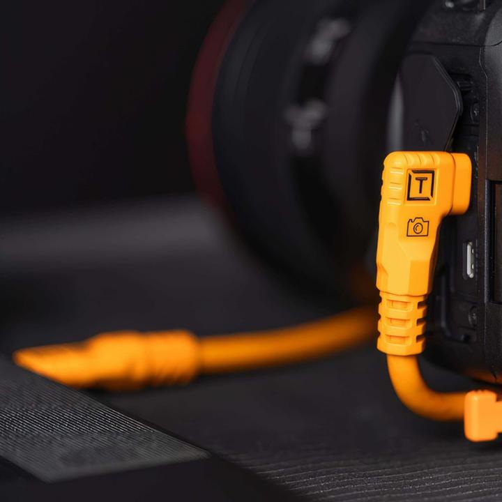 Actual product image Tether Tools TetherPro USB-C Optima 10G rechts orange 4,6m (4.60 m, USB 3.2 Gen 2)