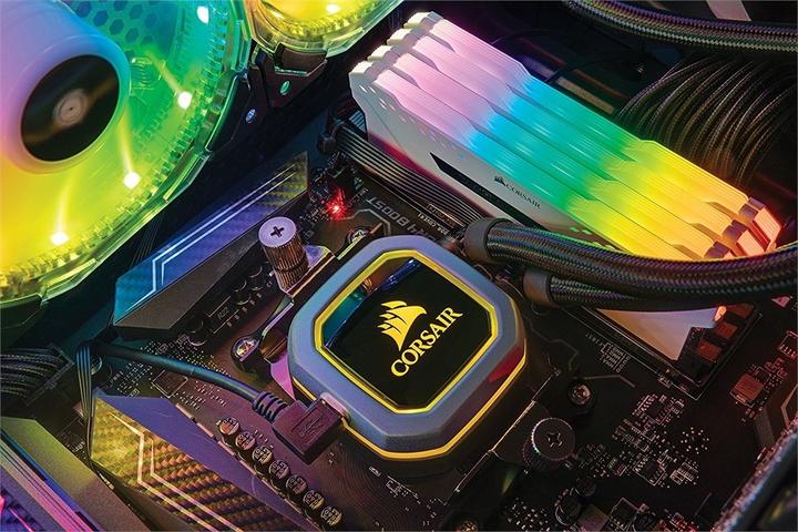 Image du produit Corsair Vengeance RGB Pro (2 x 16GB, 3200 MHz, RAM DDR4, DIMM)