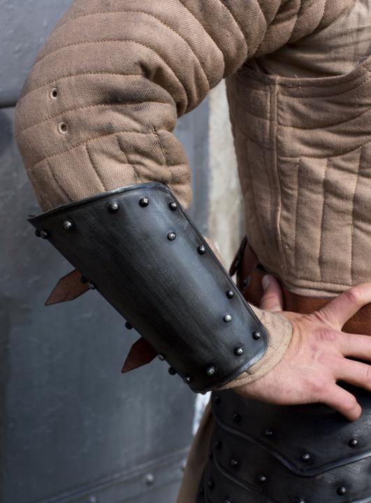 Actual product image Iron Fortress Armschienen - Dunkler Krieger