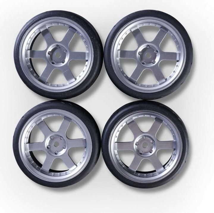 Actual product image Carson 1:10 Wheel set 6 sp. design (4) silver