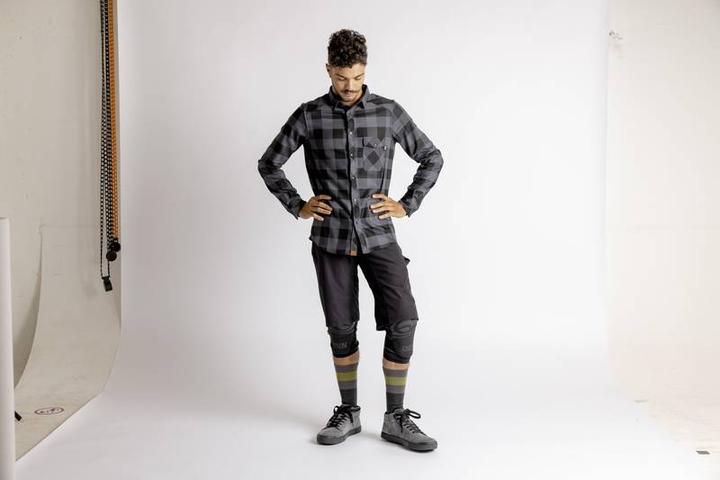 Produktbild iXS Carve Digger Shirt langärmlig - Grau/Schwarz (XS)