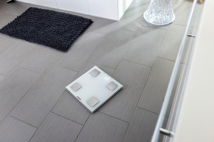 Immagine prodotto Soehnle 63884 Shape Sense Connect Lite (180 kg)