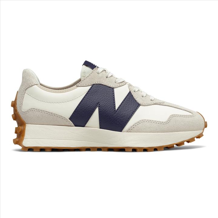 New Balance 327